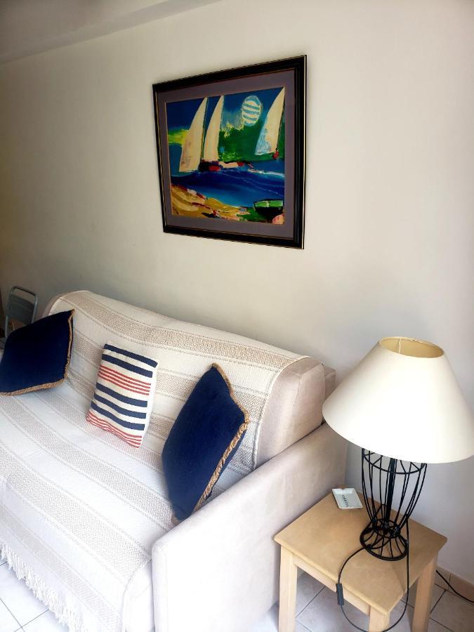 Appartement Au Coeur De Cassis Avec Jardin Bagian luar foto
