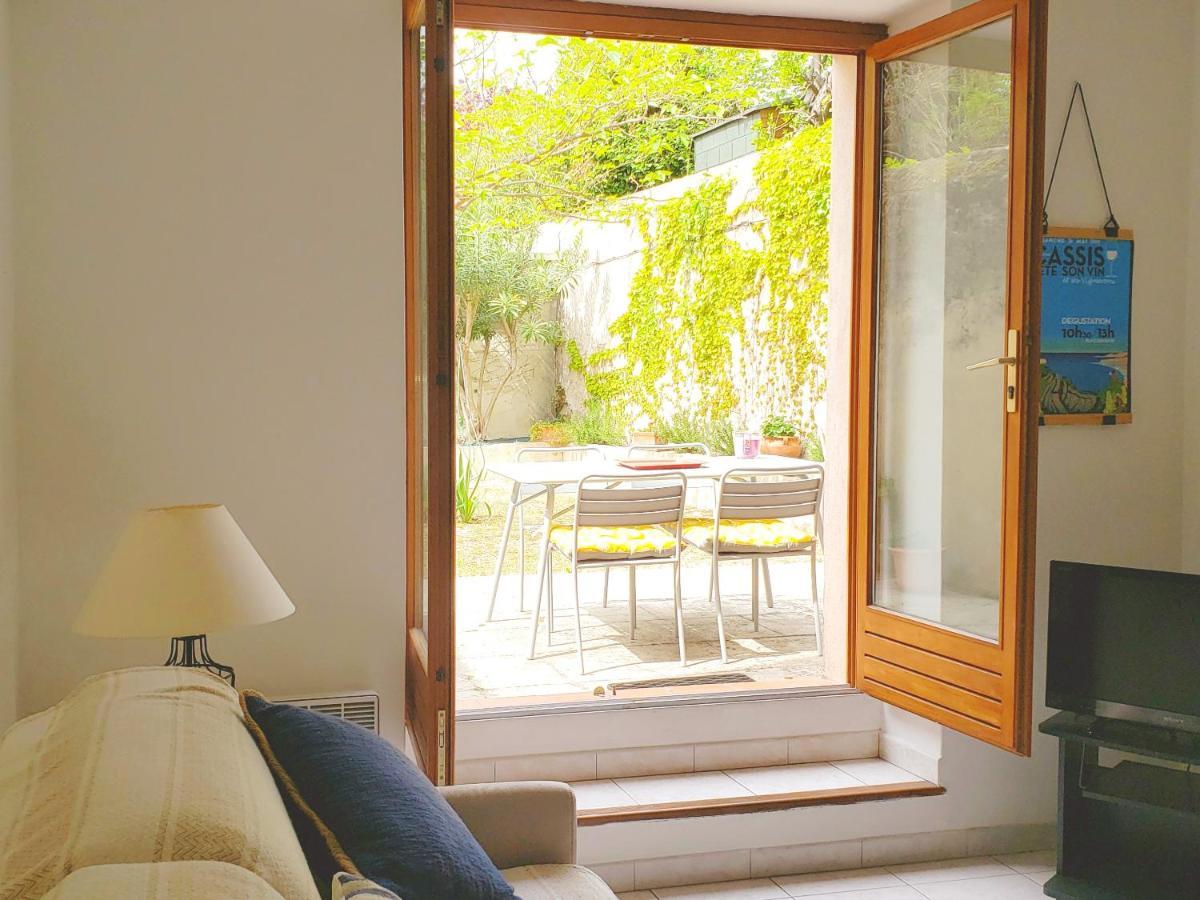 Appartement Au Coeur De Cassis Avec Jardin Bagian luar foto