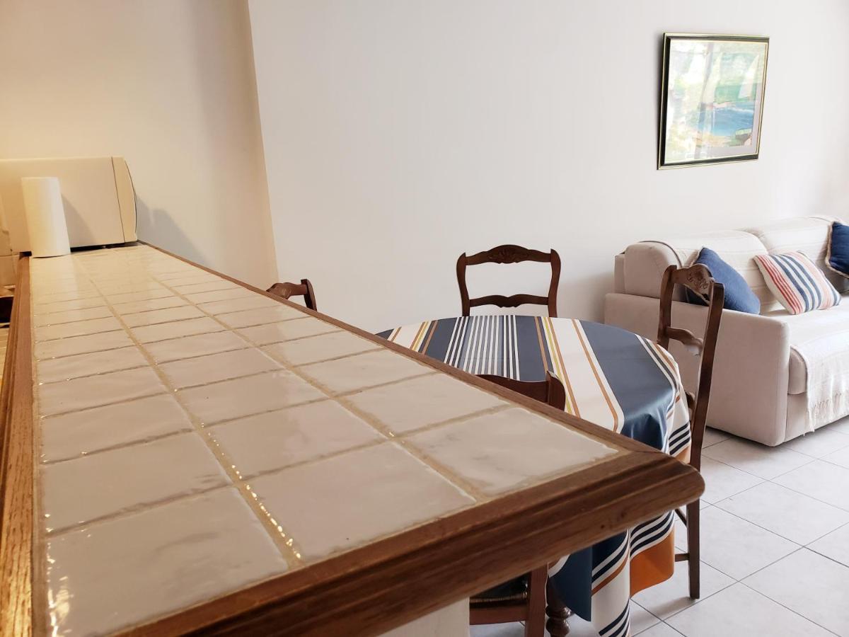 Appartement Au Coeur De Cassis Avec Jardin Bagian luar foto